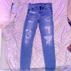 Size 8 American eagle ripped jeans